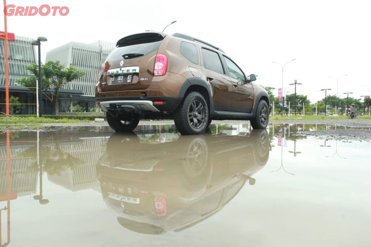 Aksesori Buatan Lokal Campur Aksesori Dari Rusia Bikin Duster Keren Gridoto Com