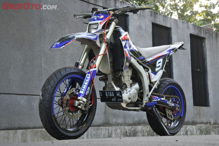 wr250r supermoto