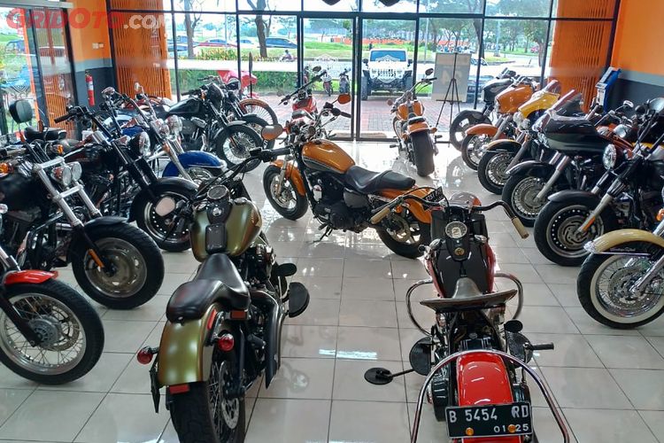 Harley softail bekas online