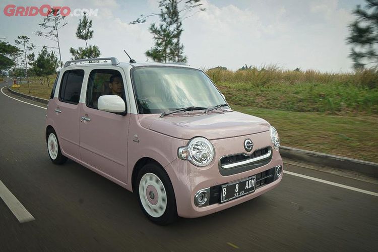 Lucu Banget Nyetir Daihatsu Mira Cocoa Dijamin Jadi Pusat Perhatian Gridoto Com