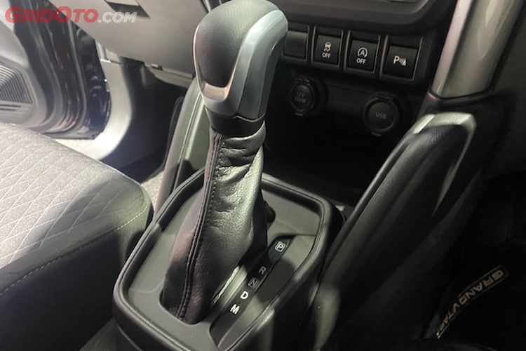 Pemula Perlu Tahu, Ini Arti Angka dan Huruf di Tuas Transmisi Mobil ...