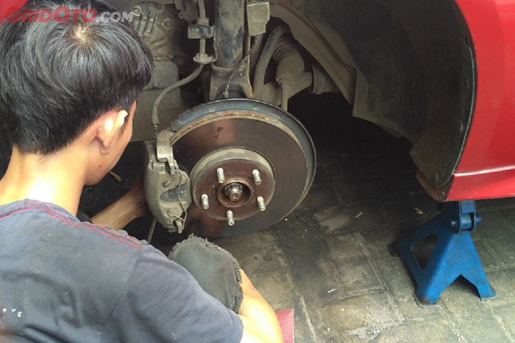Jenis Jenis Rem Cakram Ternyata Yang Bolong Bolong Ada Fungsinya Gridoto Com
