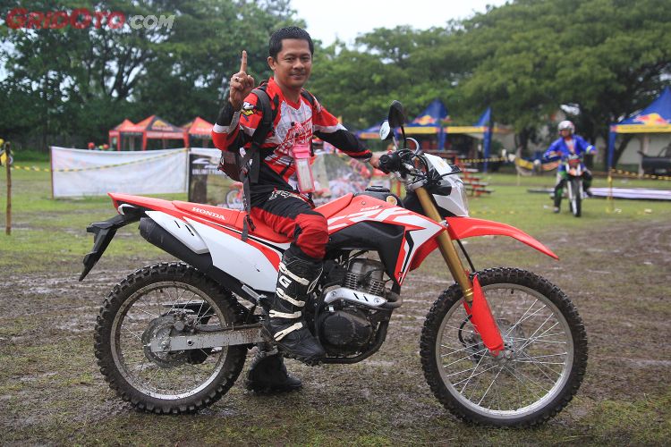 Honda crf150r в легковую машину