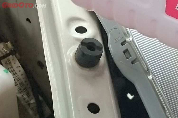  Modifikasi  Kap Mesin Avanza 