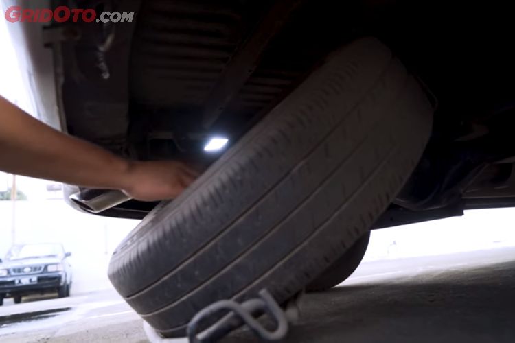 Cara Melepas Ban Serep Toyota Avanza Dan Daihatsu Xenia Gridoto Com