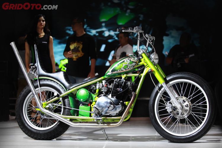 W175 chopper top