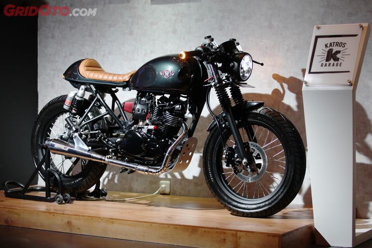 Benelli 1150 Cafe Racer