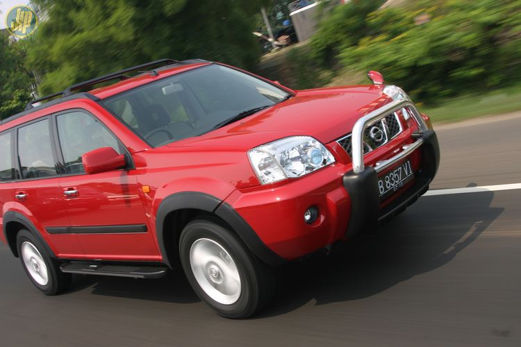 Dijual Nissan X Trail 2005 Modifikasi