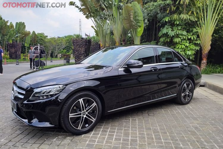 Mercedes Benz C180 Avantgarde Line Versi Murah C Class Mesin 1 500 Cc Gridoto Com