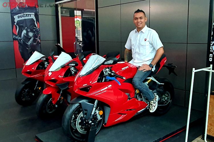 Fantastis Harga Sebiji Moge Ducati Panigale V2 Setara New Pajero Sport Dakar 4x4 GridOto