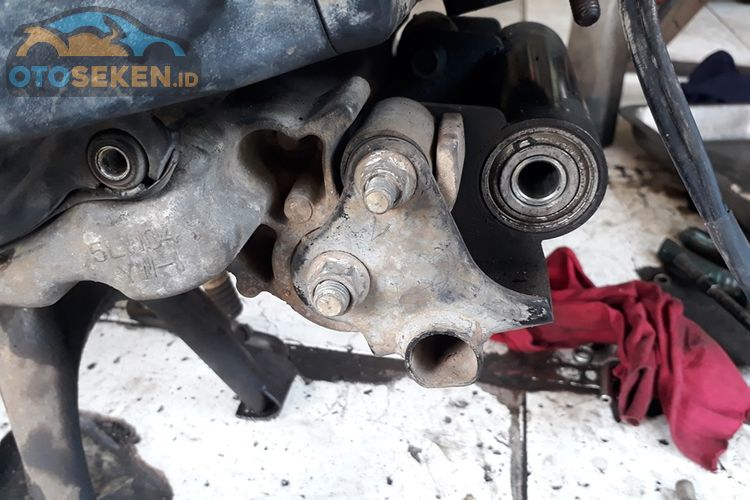 Engine mounting motor online