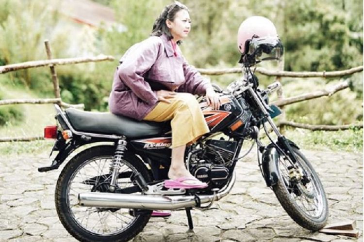 Tak Cuma Andre Taulany Asri Welas Tampil Keren Di Atas Yamaha Rx King Gridoto Com