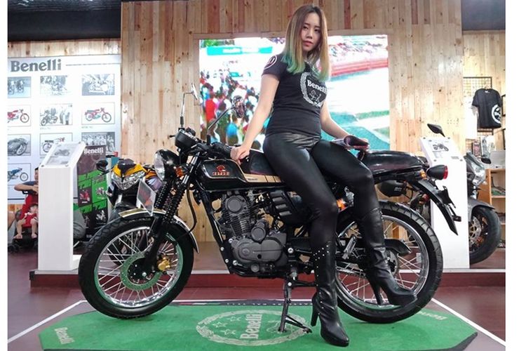 Benelli Cafe Racer