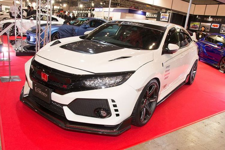 Pasang Body Kit Serat Karbon Honda Civic Type R Jadi Lebih