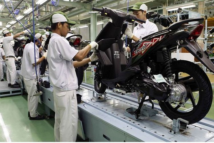 Завод honda. Завод Хонда. Завод Хонда в Японии. Завод Хонда в Индонезии. Завод Хонда роботы.