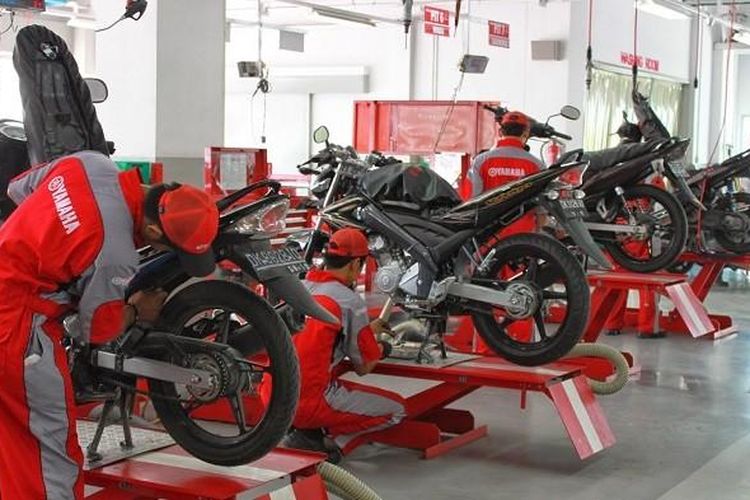 Servis Motor Yamaha Bisa Di Rumah Aja Ongkos Servis Juga Sama Gridoto Com