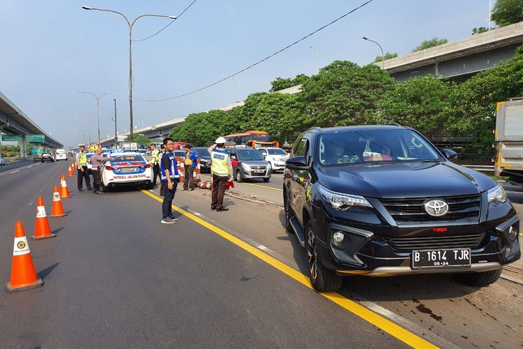 Ada Rekayasa Lalu Lintas Di Tol Jakarta Cikampek Untuk Urai Kepadatan Ini Dia Titiknya Gridoto Com