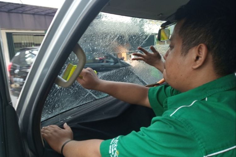 Biaya Pasang Kaca Film Di Mobil Bekas Merek 3m Cuma Rp 1 3 Jutaan Gridoto Com