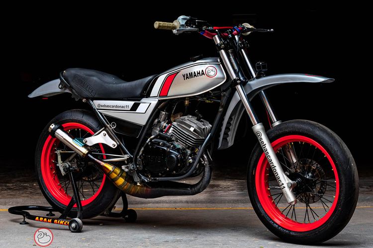 Yamaha Dt175 Dirombak Jadi Supermoto Dipakai Buat Latihan Balap Gridoto Com