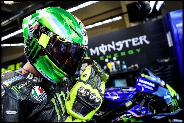 Lihat Lagi Lima Helm Spesial Valentino Rossi Setiap MotoGP Italia -  GridOto.com