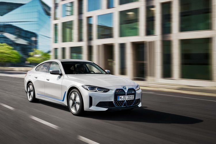 Bmw cheap i4 harga