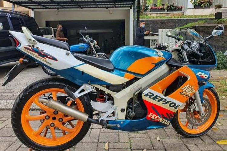 Siap Siap Telan Ludah Honda Nsr 150sp Tahun 01 Dijual Surat Lengkap Ada Manual Book Harga Perih Gridoto Com