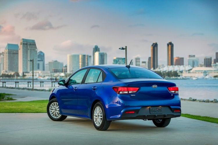 Kia Rio Sedan Baru Membuat Kami Berharap Tidak Sekadar Jadi Taksi Lagi Gridoto Com Kia Rio Sedan Baru Membuat Kami Berharap Tidak Sekadar Jadi Taksi Lagi Gridoto Com