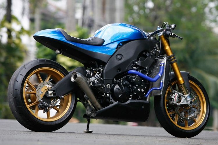 Keren Kawasaki Ninja Zx 10 Cafe Racer Kaki Kaki Ducati Yang Punya Emak Emak Super Gridoto Com