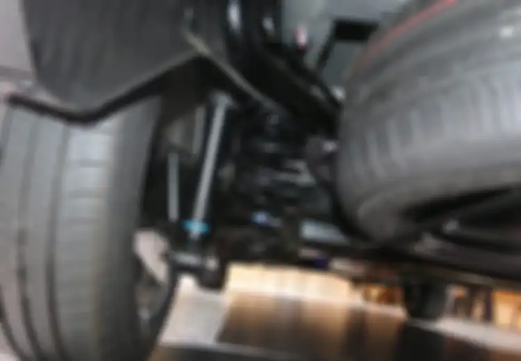 Cuma Ditekan Pakai Tangan, Ini Cara Mudah Deteksi Sokbreker Mobil Bekas Mati Saat Libur Weekend