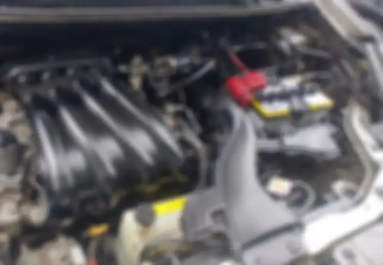 Begini Cara Mengatasi Suara Aneh di Ruang Mesin Mobil Bekas Nissan Livina
