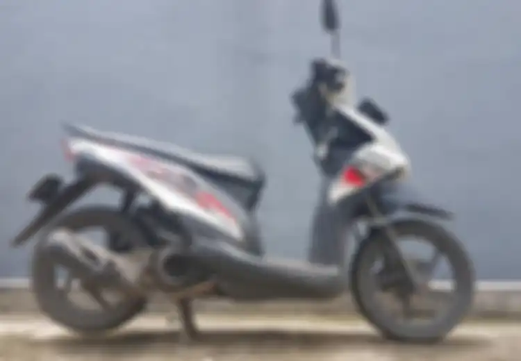 Mau Beli Motor Bekas Cat Putih Harus Tahu Penyebab Warnanya Menguning