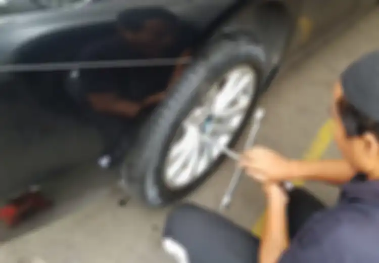 Ternyata Hal Sepele Ini Bisa Memperpendek Umur Ban Mobil Bekas Kalian