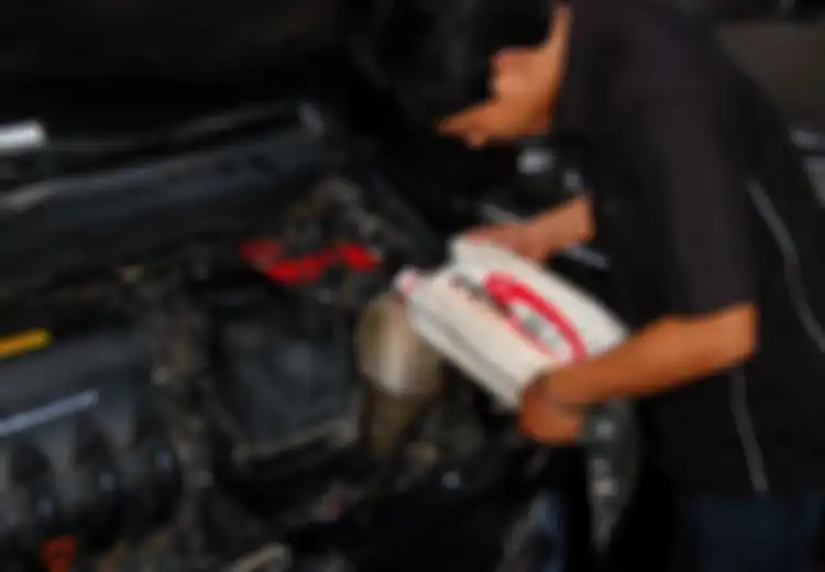 Waspada! Sering Telat Ganti Oli Transmisi Bisa Bikin Mobil Matik Gagal Mundur