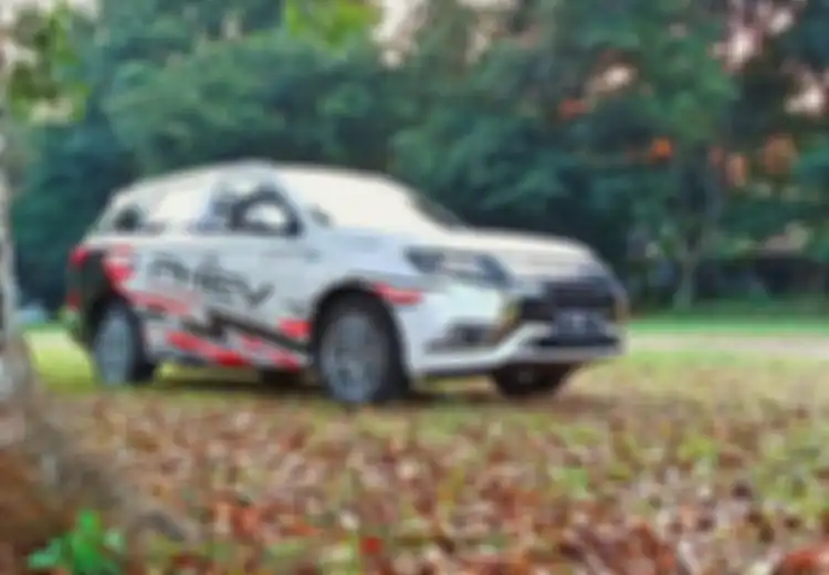 Nasib Mitsubishi Outlander PHEV, Masih Dijual Tapi Belum Dapat Pembaruan