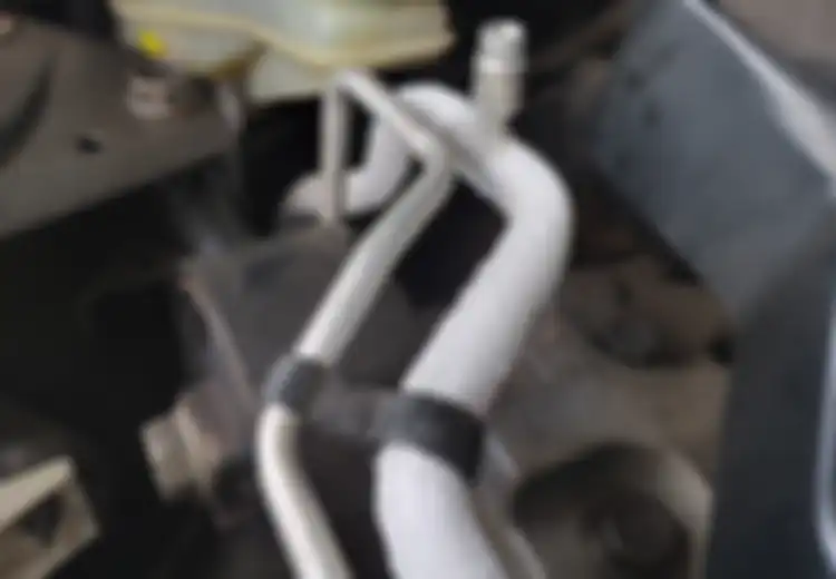 Hati-hati, Komponen Ini Rusak Bisa Menyebabkan Pipa Freon AC Mobil Bekas Membeku