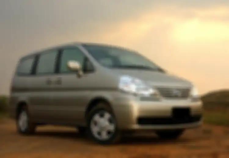 Muat Banyak, Harga Mobil Bekas Nissan Serena 2010 Makin Miring Jelang Idul Adha