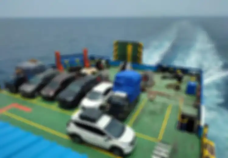 Ini Syarat Resmi Mobil Listrik Diizinkan Naik Kapal Feri, Baterai Penuh Ditolak