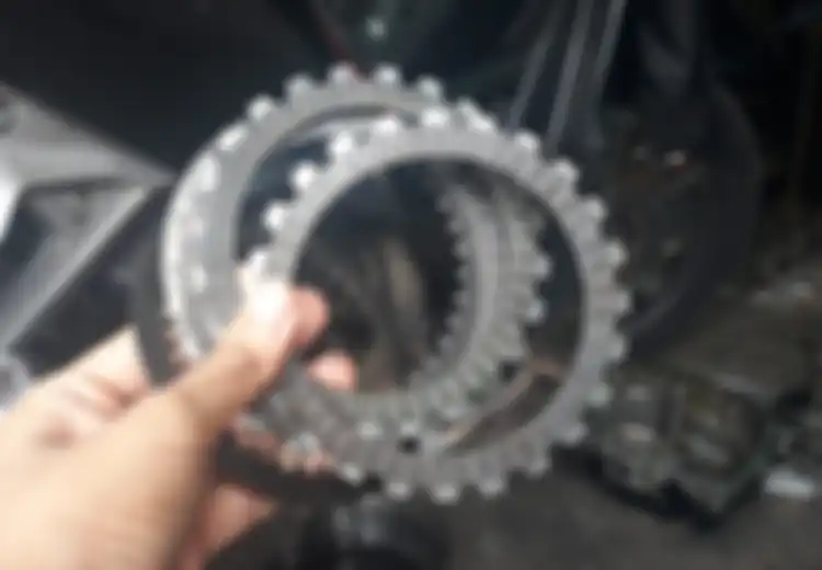Jangan Langsung Dipasang! Ini Rahasia Montir Motor Bekas Bikin Kampas Kopling Baru Lebih Menggigit