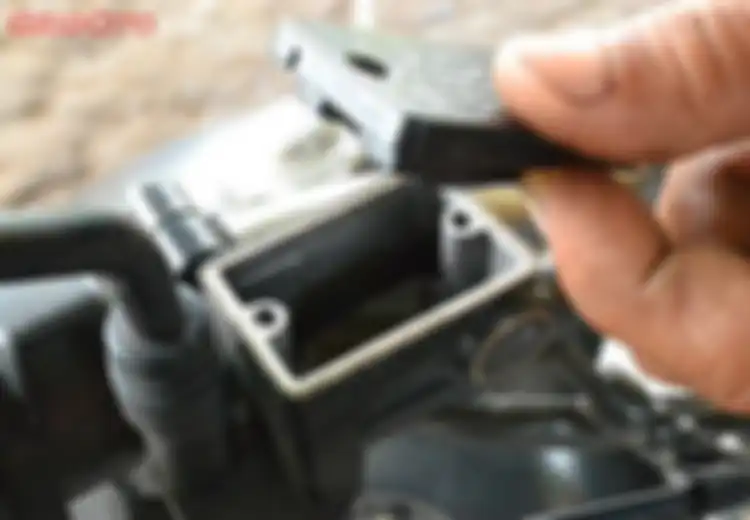 Jangan Diabaikan, Begini Ciri Minyak Rem Motor Harus Diganti