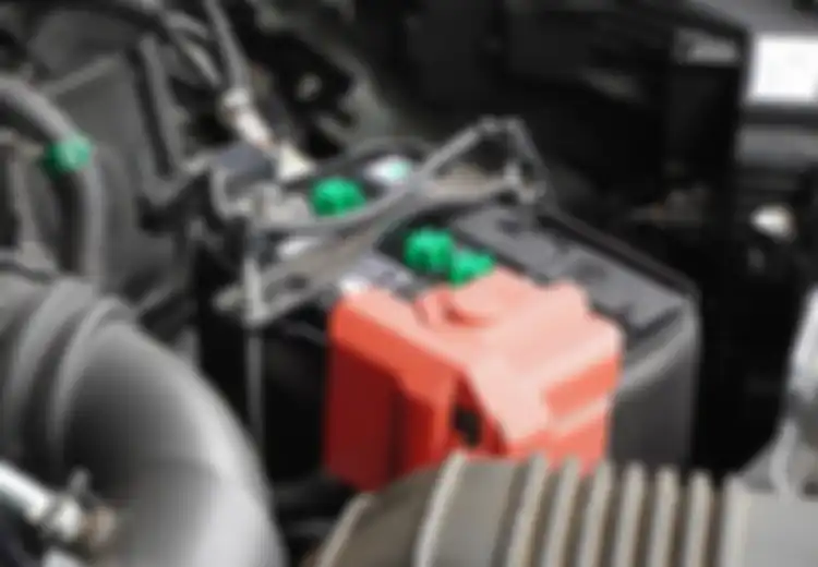 Begini Cara Aman Cegah Aki Mobil Bekas Tekor Saat Jarang Dipakai
