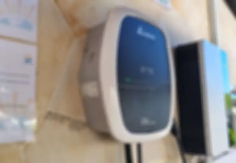 Ini yang Terjadi Pada Charger Mobil Listrik Kalau di Rumah Sering Mati Lampu