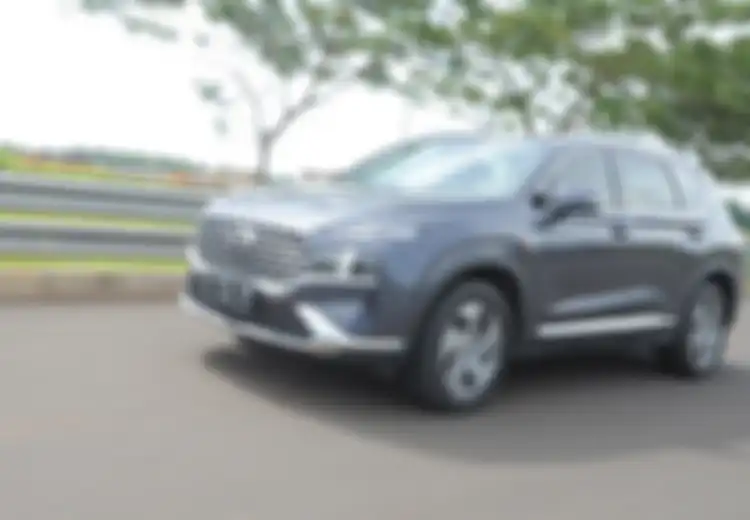 Jadi Lebih Murah dari Pajero Sport dan Fortuner, Harga Santa Fe Dipotong Rp 65 Juta