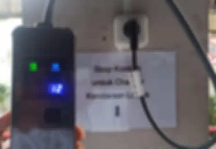 Ngecas Hyundai IONIQ 6 Pakai Travel Charger, Butuh Daya Listrik Berapa?