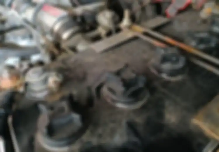 Ternyata Ini Tujuan Mengolesi Terminal Aki Mobil Bekas Pakai Gemuk