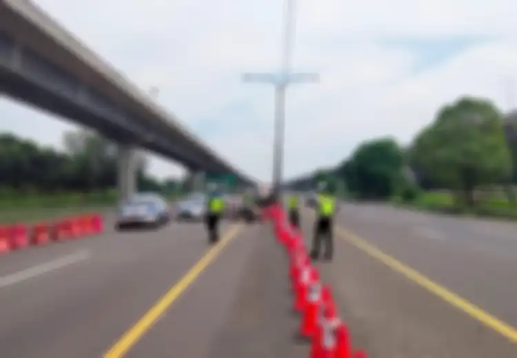 Libur Maulid, Tol Jakarta - Cikampek Padat, Contraflow Diterapkan