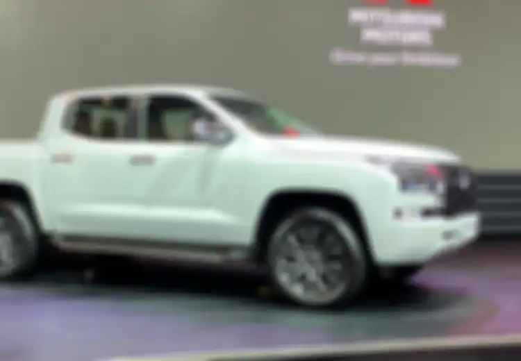 Varian Bodi Mitsubishi Triton Terbaru Hampir Lengkap, Kurang Ini Aja