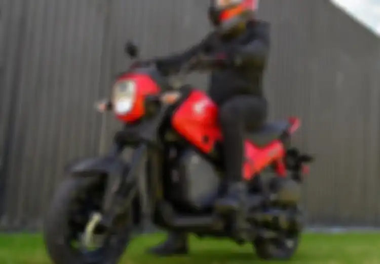 Honda Jual Motor Anti Mainstream, Bentuk Mirip Sportbike Tapi Pakai Mesin Matic