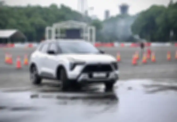 SUV Compact Gagah Berfitur Lengkap, Mitsubishi XForce Dibanderol Segini per Juni 2025