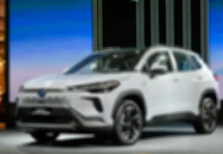 Toyota Gencar Kampanye Hybrid, Tangkis Gencarnya Serbuan Mobil Listrik?