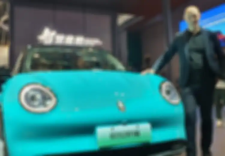 Andrew Dyson Desainer Mobil Listrik Ora yang Kabarnya Akan Masuk Indonesia